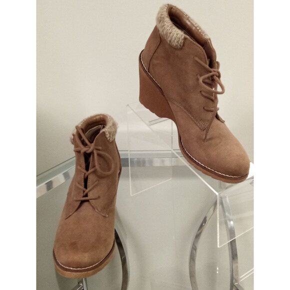 Women's Falls Creek Brown Vivian Lace Up Wedge Boots Size 9M - Picture 1 of 8